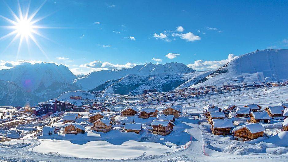Découvrez un domaine skiable d'exception dans les Alpes avec Alpe